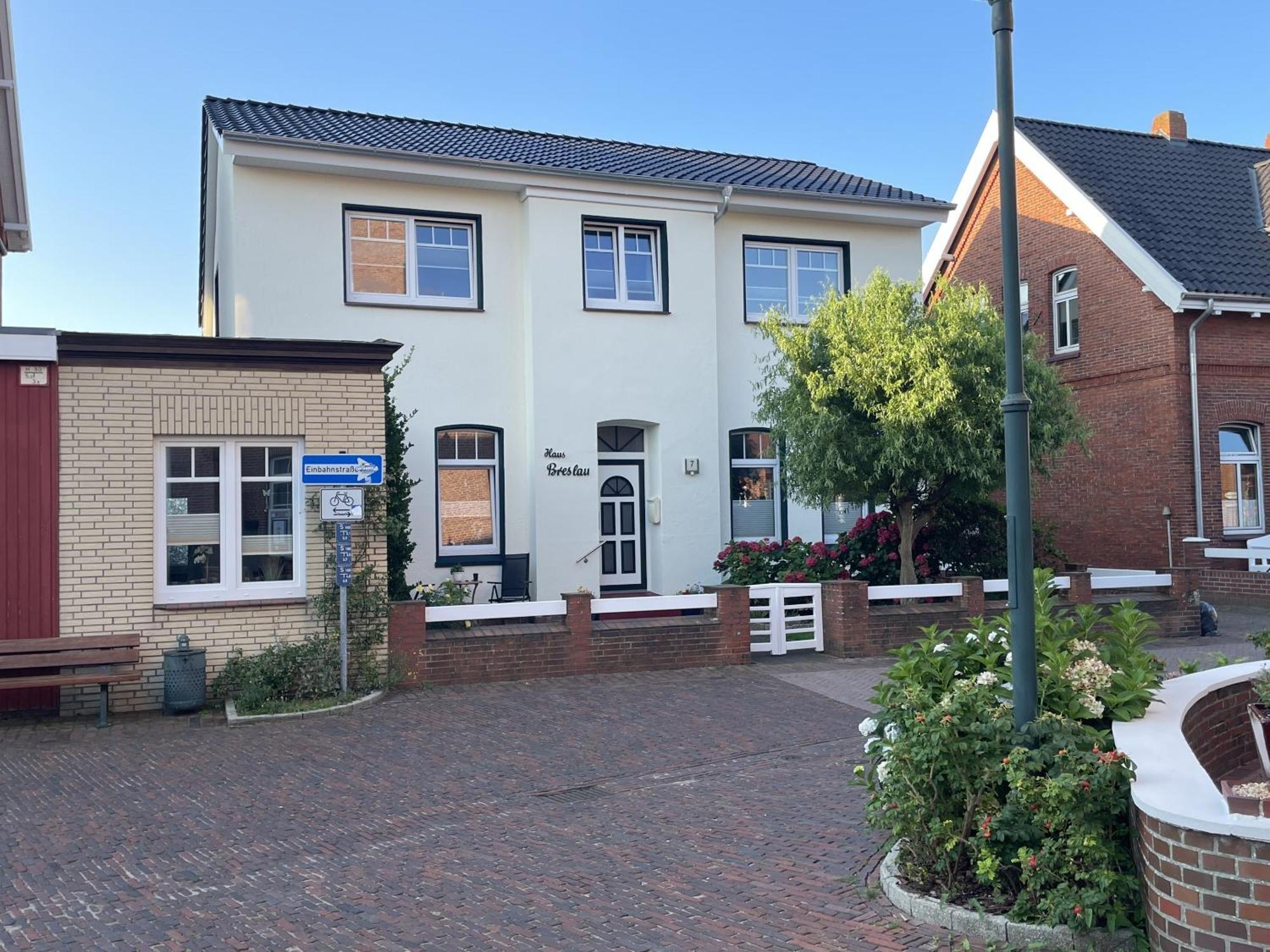 Haus Breslau Hotel Borkum Exterior foto